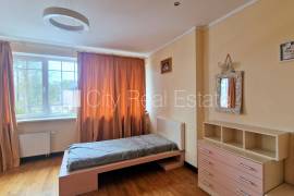 Detached house for rent in Jurmala, 344.00m2