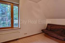 Detached house for rent in Riga, 160.00m2