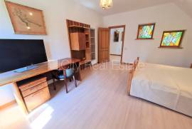 Detached house for rent in Riga, 160.00m2