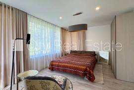 Detached house for rent in Jurmala, 180.00m2