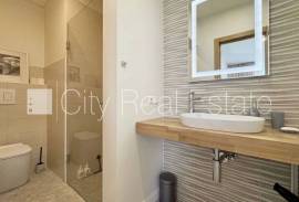 Detached house for rent in Jurmala, 180.00m2