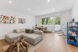 Paul-Lincke-Ufer: Ready to move 2-Room Apartment with Balcony in the best area of Kreuzberg