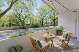 Paul-Lincke-Ufer: Ready to move 2-Room Apartment with Balcony in the best area of Kreuzberg