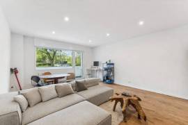 Paul-Lincke-Ufer: Ready to move 2-Room Apartment with Balcony in the best area of Kreuzberg