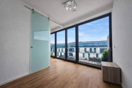 Upscale New-build Two-Room Penthouse with Balcony in the Samariter District