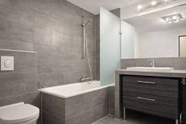 Upscale New-build Two-Room Penthouse with Balcony in the Samariter District