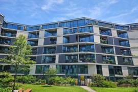 Upscale New-build Two-Room Penthouse with Balcony in the Samariter District