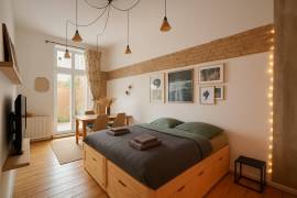 Live, Work & Invest - Perfect for Cafe & Creative Business near Tempelhofer Feld