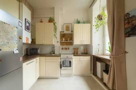 Live, Work & Invest - Perfect for Cafe & Creative Business near Tempelhofer Feld