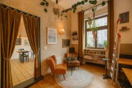 Live, Work & Invest - Perfect for Cafe & Creative Business near Tempelhofer Feld