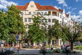 Live, Work & Invest - Perfect for Cafe & Creative Business near Tempelhofer Feld