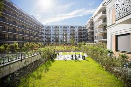 Prestigious 4-room apartment with two sunny balconies near Mercedes-Benz Arena