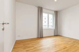 Upscale 3-room Penthouse with large terrace in Berlin Friedrichshain