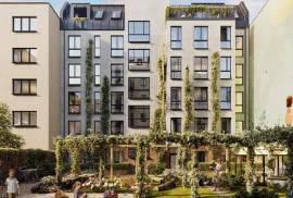 Upscale New-Build 1/2-Room Apartment with Balcony next to Maybachufer