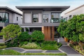 Luxurious Living 3-5 Bed 3-4 Bath in BangNa