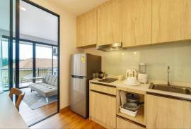 Proud Rawai - 33 m2 Bright and Fresh Studio Condo with partial Sea-View, only 5 mins walk to Rawai Beach Proud Rawai - 33 m2 Bright and Fresh Studio Condo with partial Sea-View, only 5 mins walk to Rawai Beach