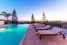 4 Bedroom Magnificent Villa - St. George Area, Peyia, Paphos 4 Bedroom Magnificent Villa - St. George Area, Peyia, Paphos