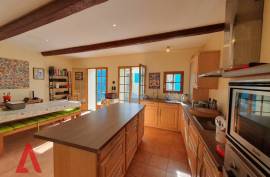 7 room, 200m2 House for sale in Autignac - 345 000 € *