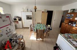 4 room, 103m2 Villa for sale in Roujan - 210 000 € *