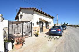 FANTASTIC COUNTRY PROPERTY NEAR DAYA NUEVA