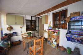 FANTASTIC COUNTRY PROPERTY NEAR DAYA NUEVA FANTASTIC COUNTRY PROPERTY NEAR DAYA NUEVA