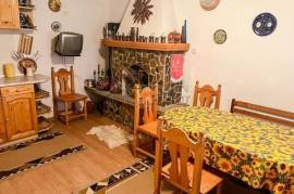 Property for Sale with Two Houses and a Garage – Total Built-up Area 210 sq.m., Plot 1400 sq.m.