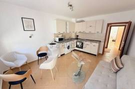 Zu verkaufen: Renoviertes Apartment mit zwei Schlafzimmern in einem Wohngebäude, Bereich Cacao Residence, Sonnenstrand