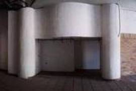 Local de dos alturas perfecto para restaurante