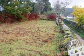 Land with 1390m2, Feasibility of Construction with ruin in stone
