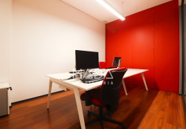 Office with garage for 12 cars on Avenida da República in Vila Nova de Gaia, Porto