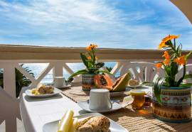 One bedroom apartment with panoramic views over Praia dos Aveiros, Albufeira.
