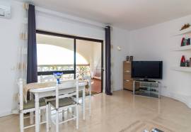 One bedroom apartment with panoramic views over Praia dos Aveiros, Albufeira.