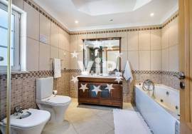 BOLIQUEIME  - PATÃ - SIX BEDROOMS VILLA