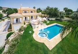 BOLIQUEIME  - PATÃ - SIX BEDROOMS VILLA