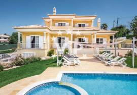 BOLIQUEIME  - PATÃ - SIX BEDROOMS VILLA