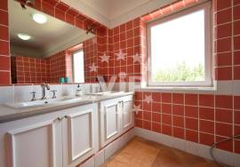 LOULÉ - LUXURY VILLA WITH 4 BEDROOMS - PISCiNA - GARDEN -