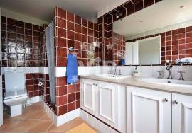 LOULÉ - LUXURY VILLA WITH 4 BEDROOMS - PISCiNA - GARDEN -