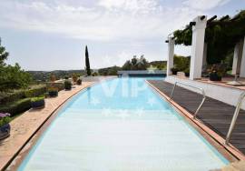 LOULÉ - LUXURY VILLA WITH 4 BEDROOMS - PISCiNA - GARDEN -