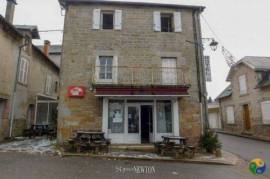 CORREZE. Bugeat. 18 Bedroom Hotel And Bar To Renovate In Prime Business Location.