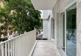 1-bed apartment with terrace, fully furnished and equipped, in Av. Liberdade