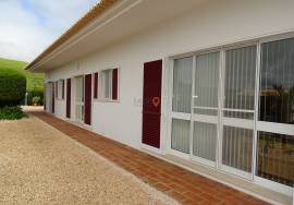 4 Bedroom farm house for sale in Bensafrim