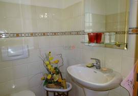 4 Bedroom farm house for sale in Bensafrim