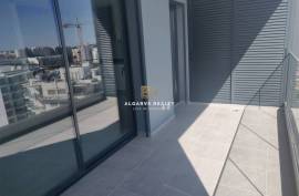 SALE - Apartment 2 Bedroom Duplex Garage box Pool and Sea View