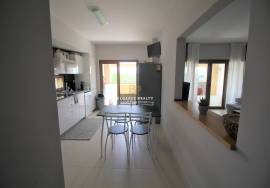 3 BEDROOM TOWNHOUSE WITH GARAGE WITH LEISURE AREA - PENINA