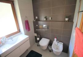 3 BEDROOM TOWNHOUSE WITH GARAGE WITH LEISURE AREA - PENINA