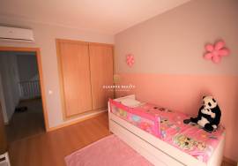 3 BEDROOM TOWNHOUSE WITH GARAGE WITH LEISURE AREA - PENINA