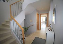 3 BEDROOM TOWNHOUSE WITH GARAGE WITH LEISURE AREA - PENINA