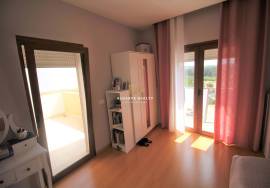 3 BEDROOM TOWNHOUSE WITH GARAGE WITH LEISURE AREA - PENINA