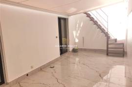 SALE - APARTMENT T3 + 2 TOTALLY RENOVATED