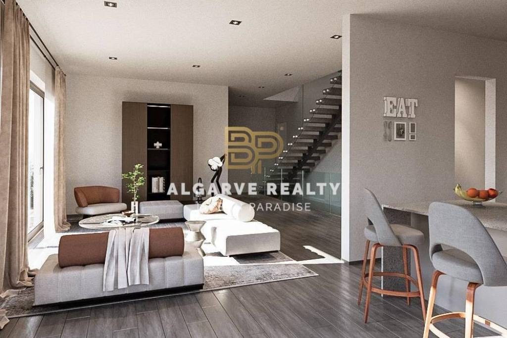 3+1 BEDROOM VILLA WITH GARAGE AND POOL